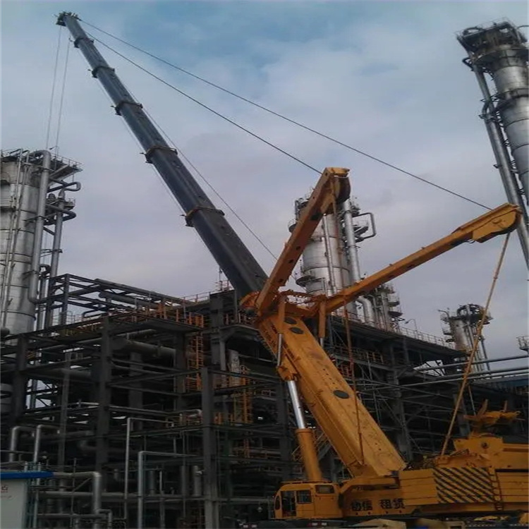 昭平吊板房的吊车